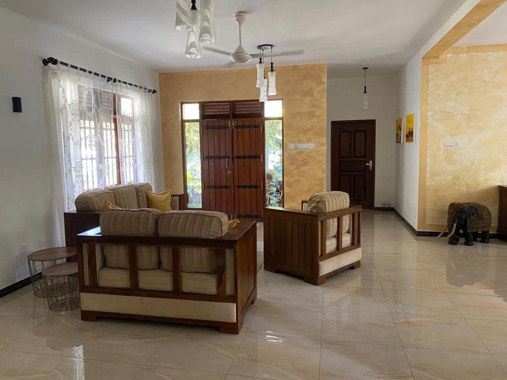 Villa Alex 베루왈라 외부 사진
